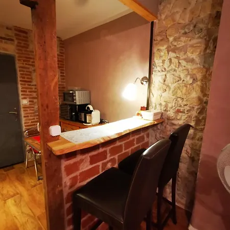 Charming Old Style *